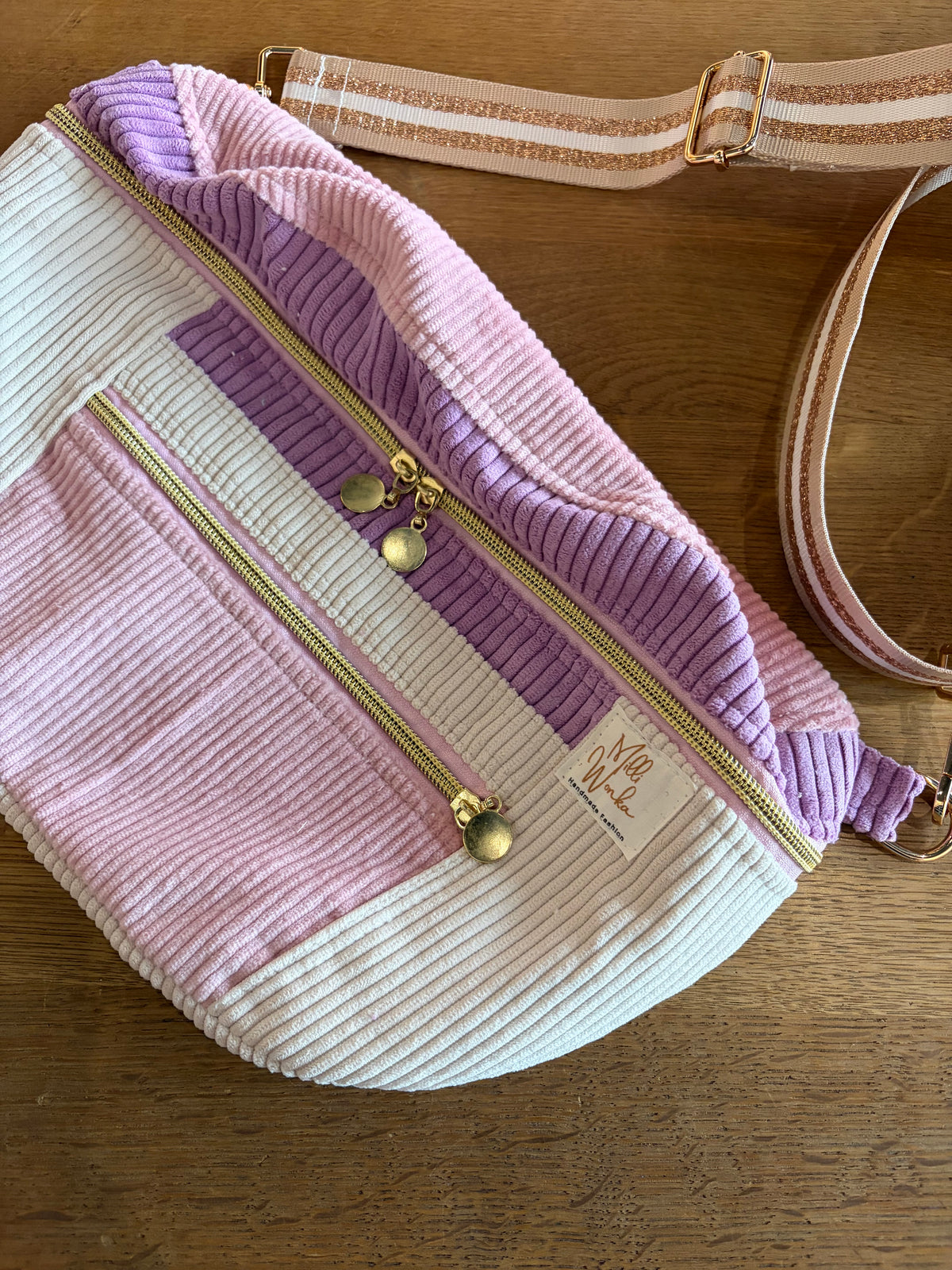 Crossbodybag "Pippa" aus Breitcord - Milli Wonka (Kopie)