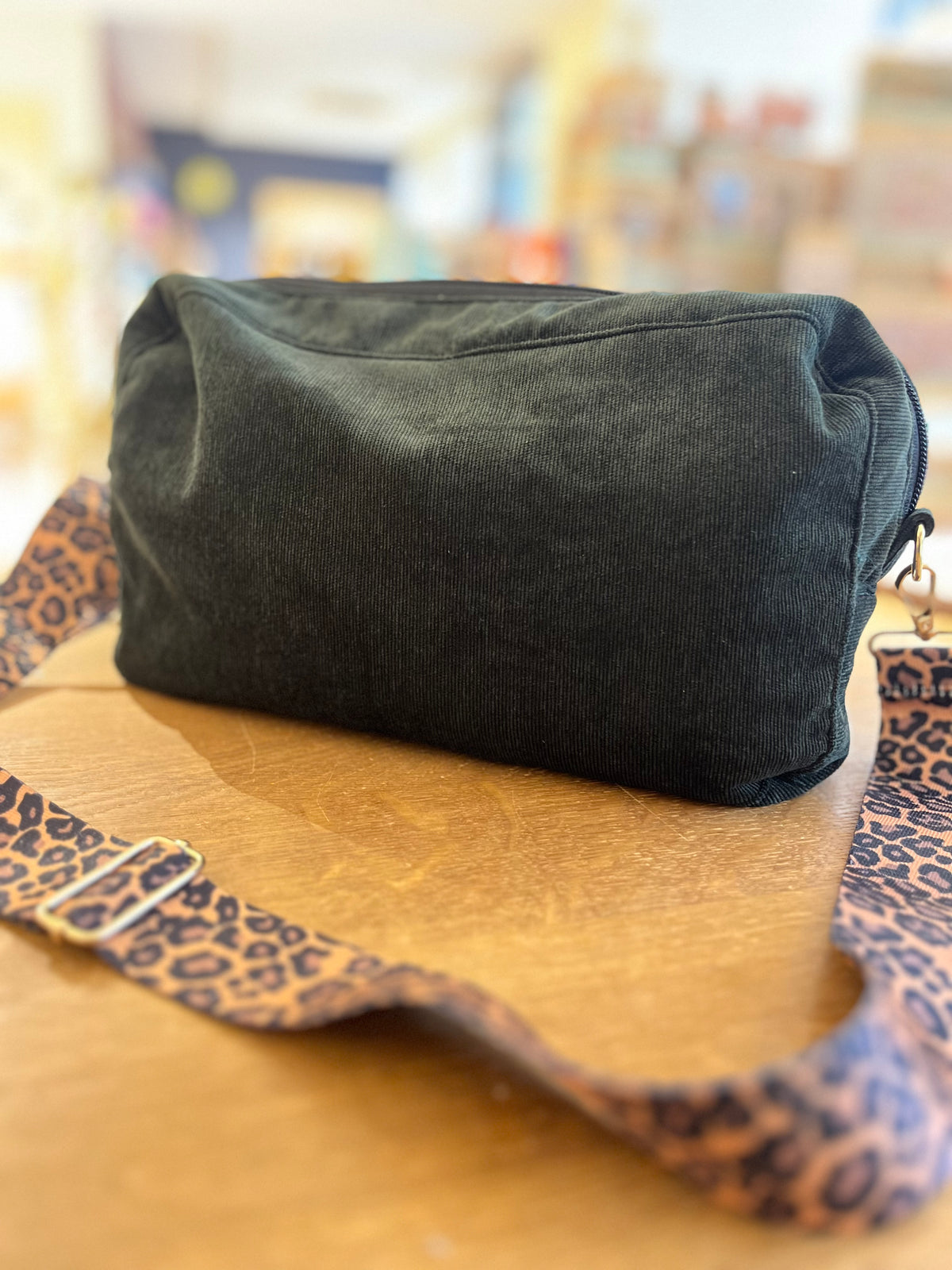 Crossbodybag "RURIK" aus Feincord - Milli Wonka
