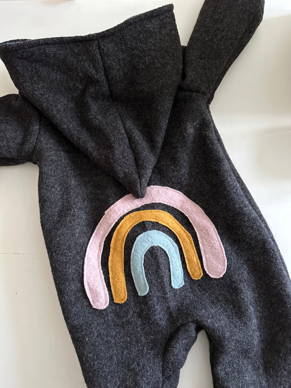 Walkoverall Regenbogen - Milli Wonka