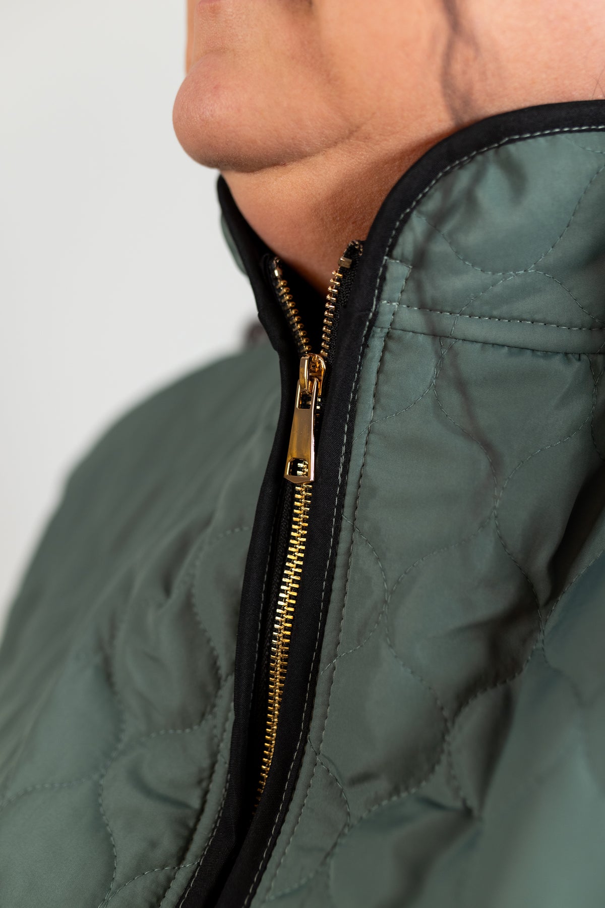 Bomber-Jacke aus Steppstoff „YLVA“  - Milli Wonka