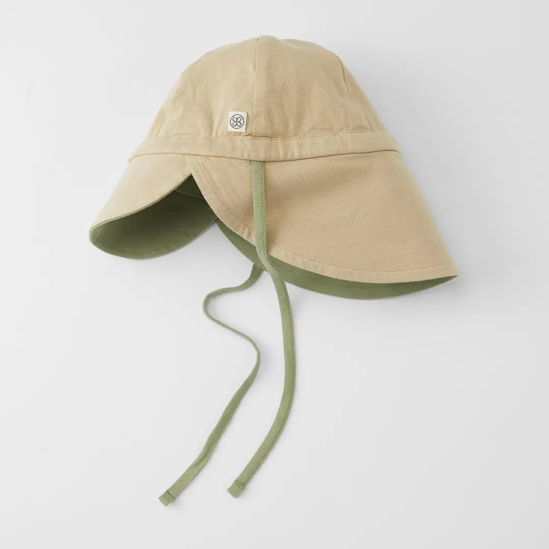 Wendbarer Sonnenhut UPF 50+ olive green/Sandy Beach - Cloby