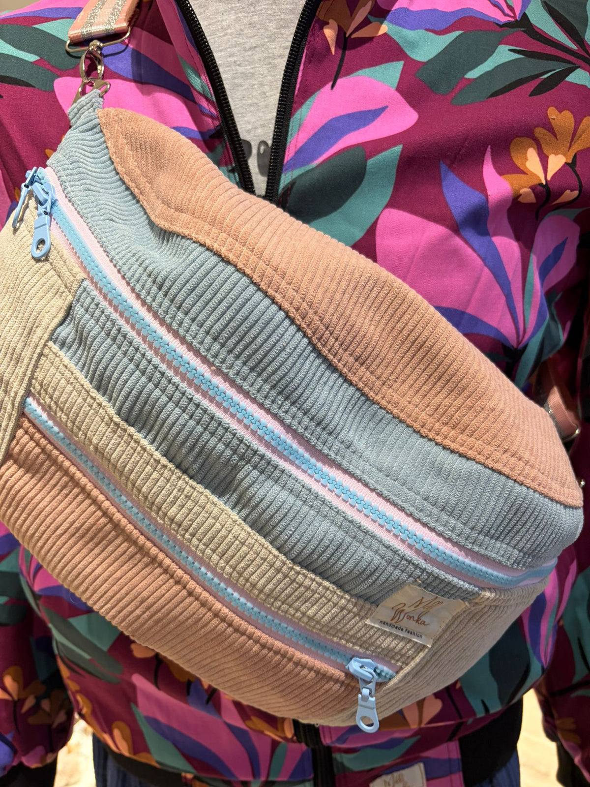 Crossbodybag "Summer" aus Breitcord - Milli Wonka