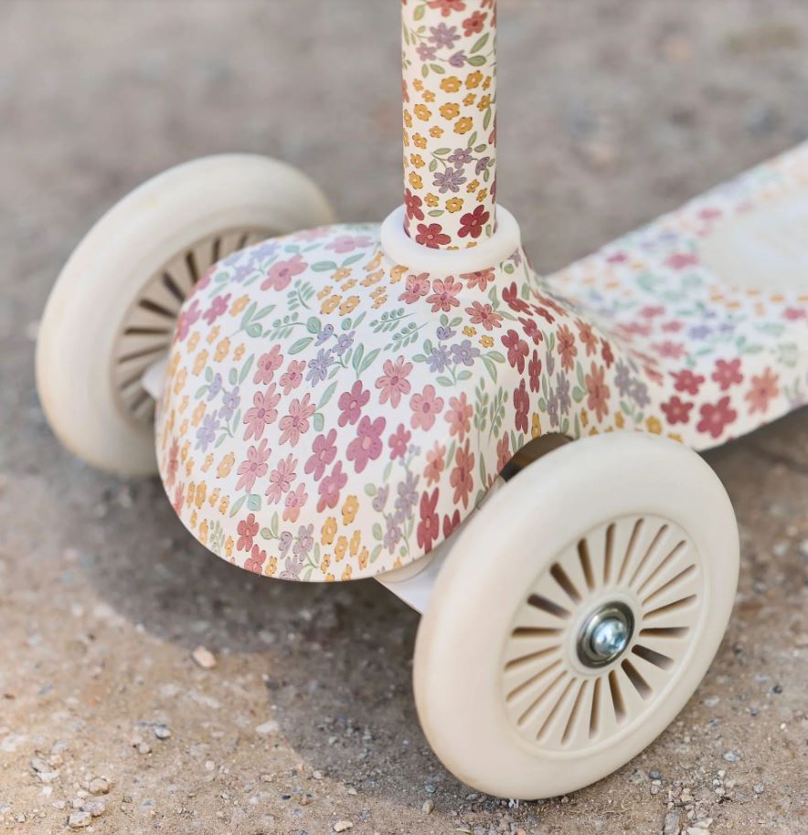 3-Rad-Roller – weiß geblümt - Little Dutch