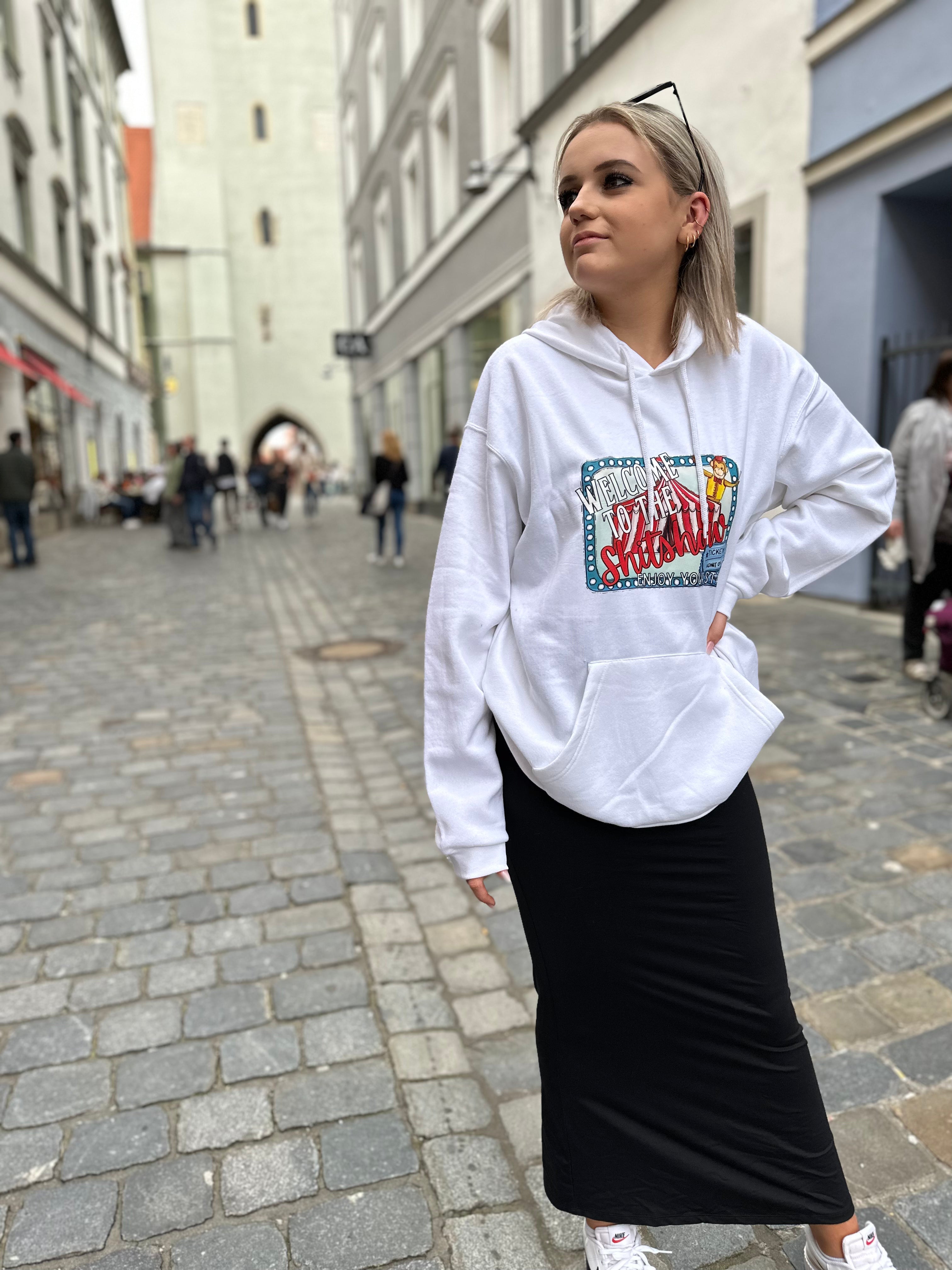 Hoodie "Welcome to the Sh*tshow" für Erwachsene - One Sweater