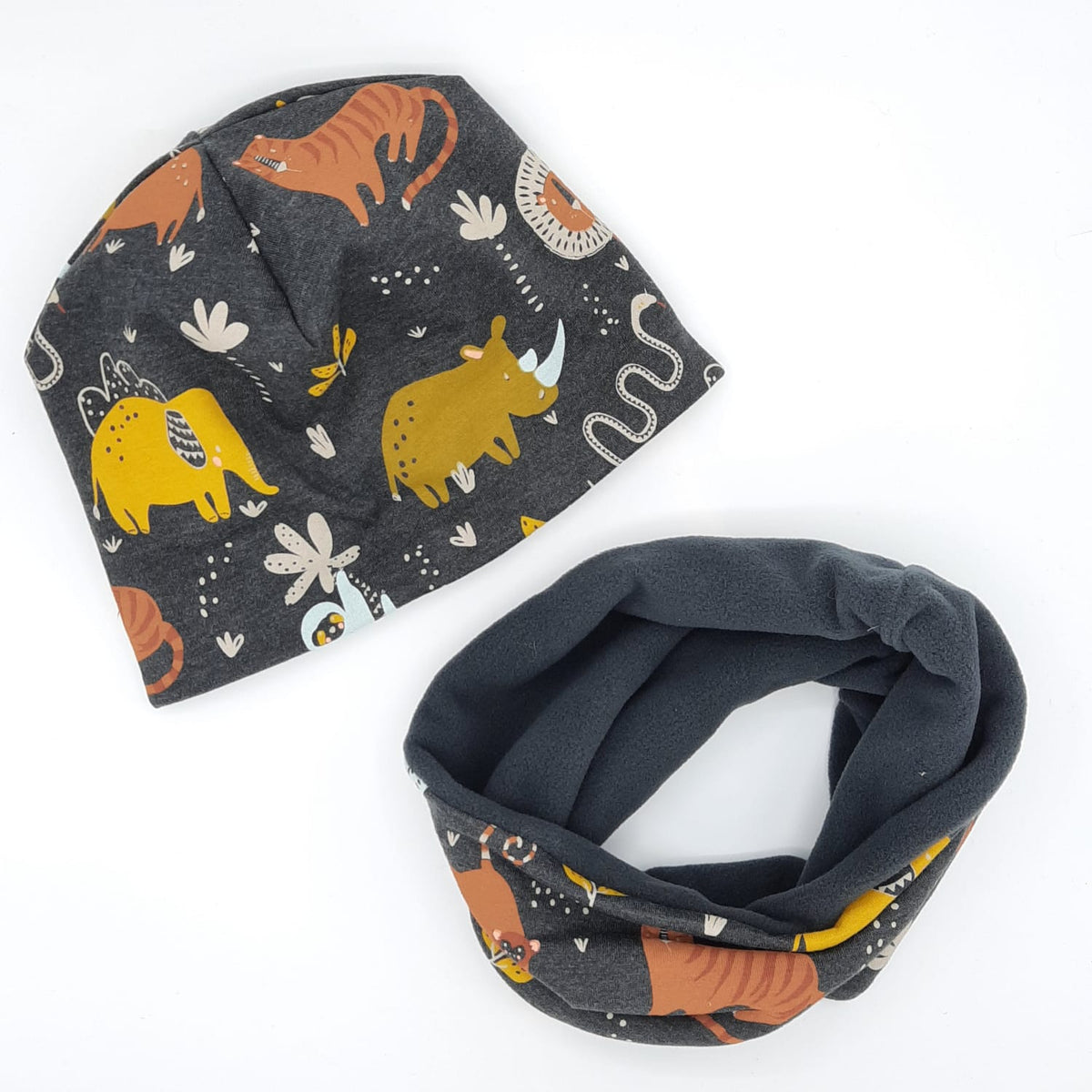 Fleece-Set aus Mütze und Schlupfschal "Tiere" div. Muster - Milli Wonka